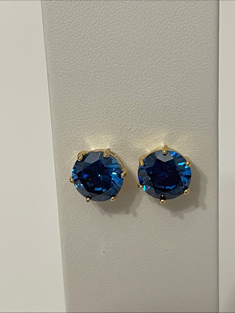 Vintage Joan Rivers Classics Collection Gold-Tone 10mm Deep Blue Stud Earrings